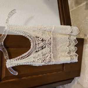 Womens sleeveless top